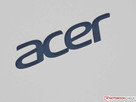 Acer logosu arka kısımda
