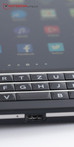 BlackBerry için alışıldık bir diğer özellik de donanımsal klavye