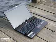 ProBook 4720s (test edilen ürün) ve 4520s (15.5 inçlik kardeşi) tüketici sınıfına göre lüks kaçıyor.