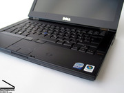 Görünüş olarak Dell Latitıde E6400, çalışma istasyonu olan M2400 modelinden ayırd etmek oldukça zor.