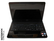 The 17 inch case is dominated by dark colors.