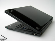 Buna rağmen Lenovo Thinkpad SL400 halen klasik Thinkpad değerlerini yansıtmakta...