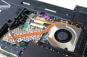 Thinkpad SL400'ün yeterli performansını Intel Centrino 2 tabanlı P8400 CPU ile nVIDIA GeForce 9300M GS grafik kartı sağlamakta.