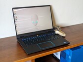 Alienware m16 R2 dizüstü bilgisayar incelemesi: Büyük ve riskli değişiklikler