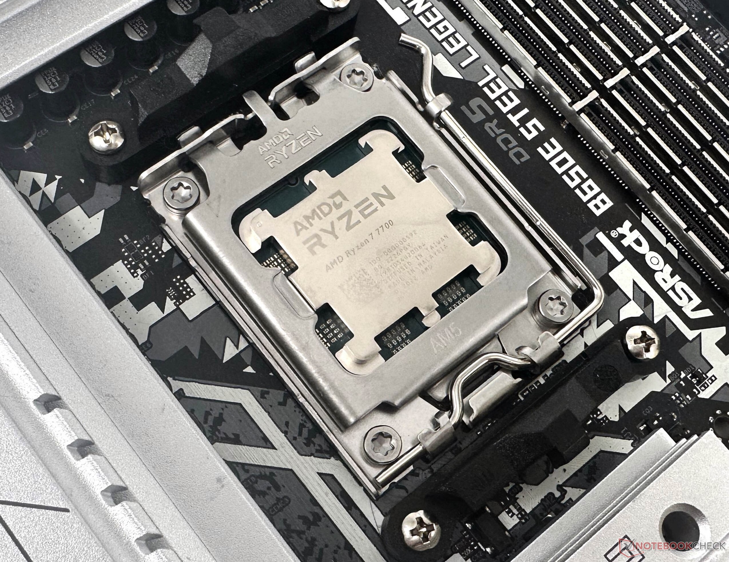 AMD Ryzen 7 7700 65 W Ryzen 7000 İncelemesi: Ryzen 7 7700X'ten 70