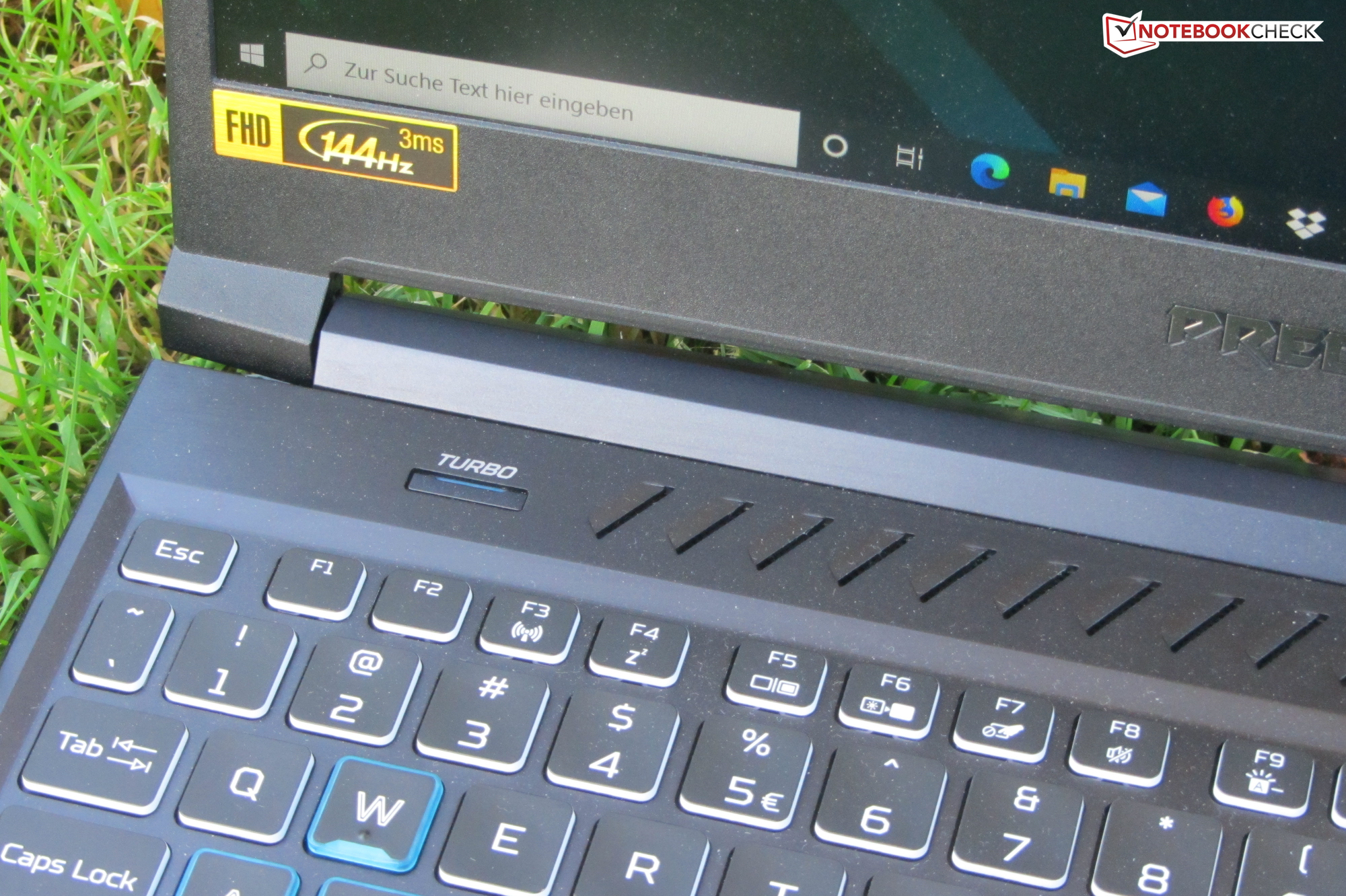 incelenen acer predator helios 300