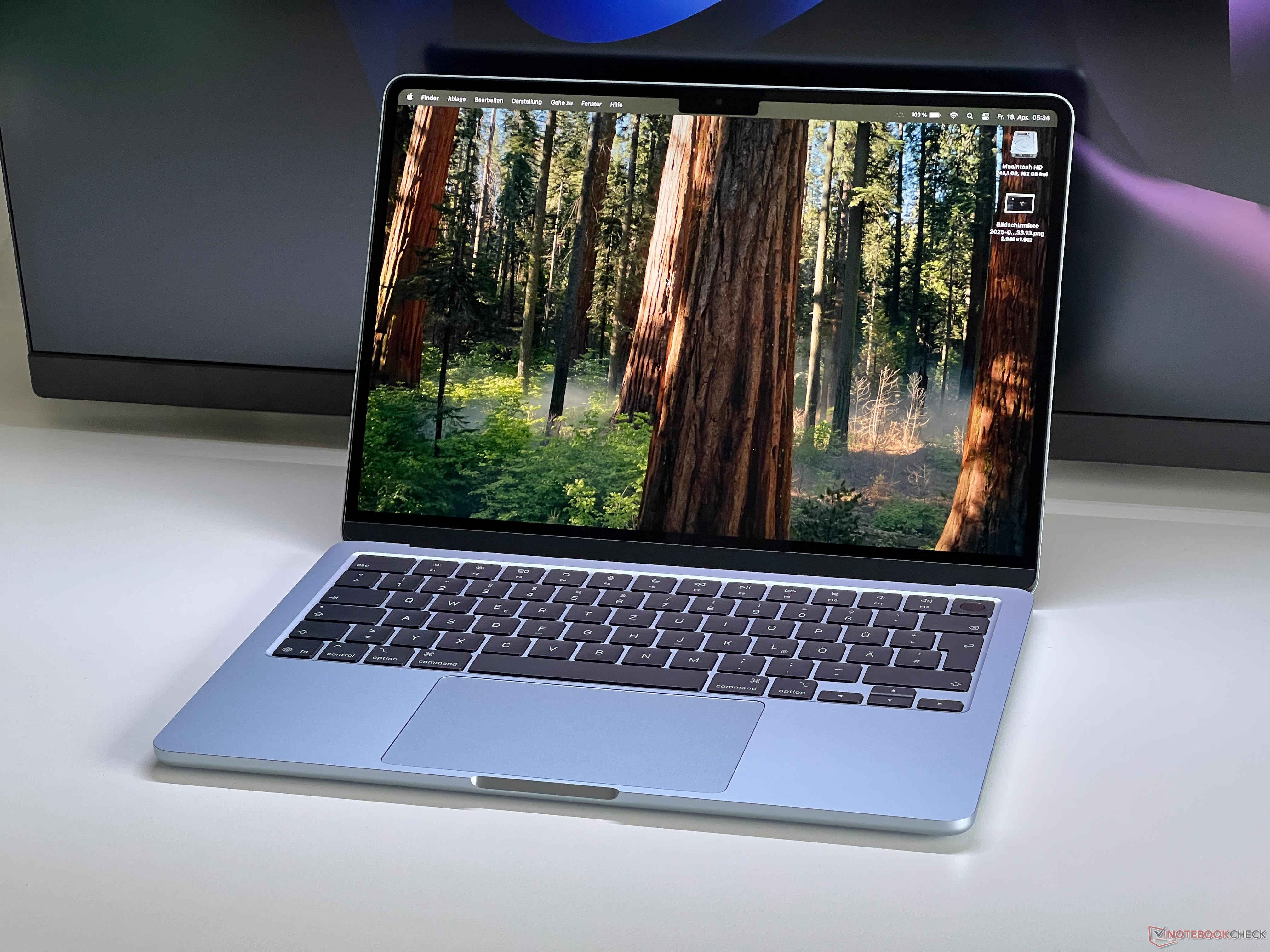 Yeni Apple MacBook Air 13'ün 1.099 dolarlık temel modeli, yeni 512