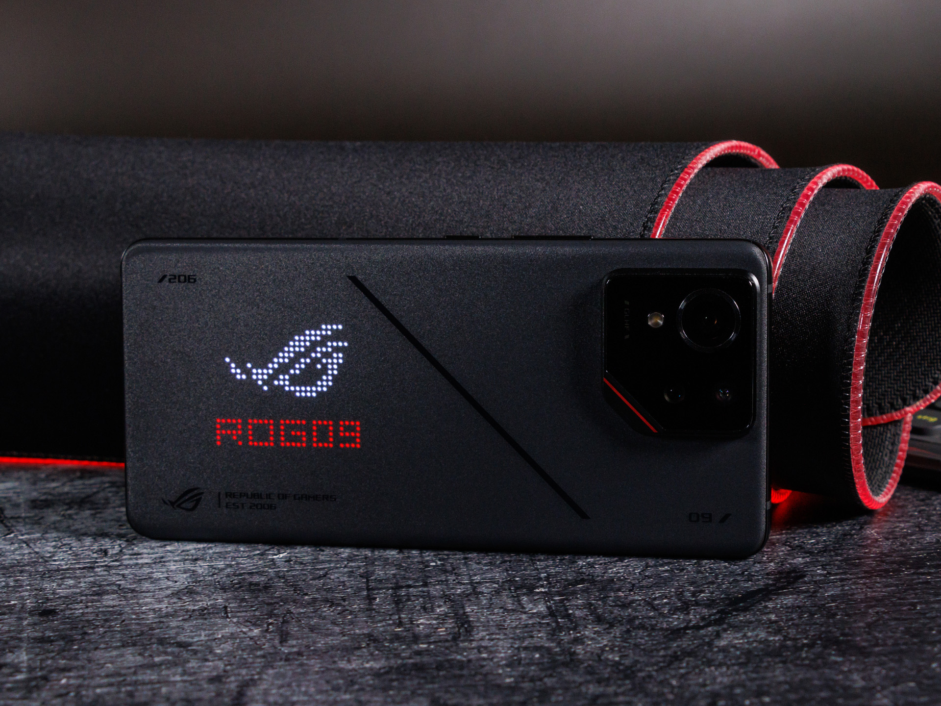 Asus ROG Phone 9 Pro incelemesi - Bu akıllı telefon her oyuncu