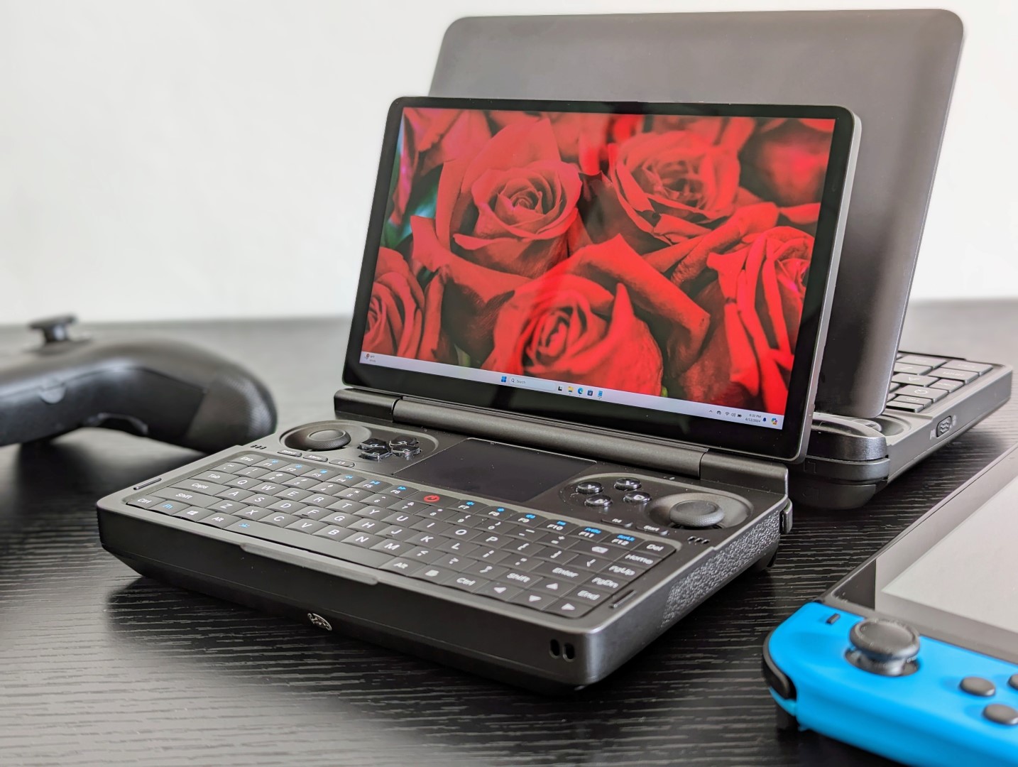 GPD Win Mini Zen 4 el bilgisayarı incelemesi: Asus ROG Ally'ye