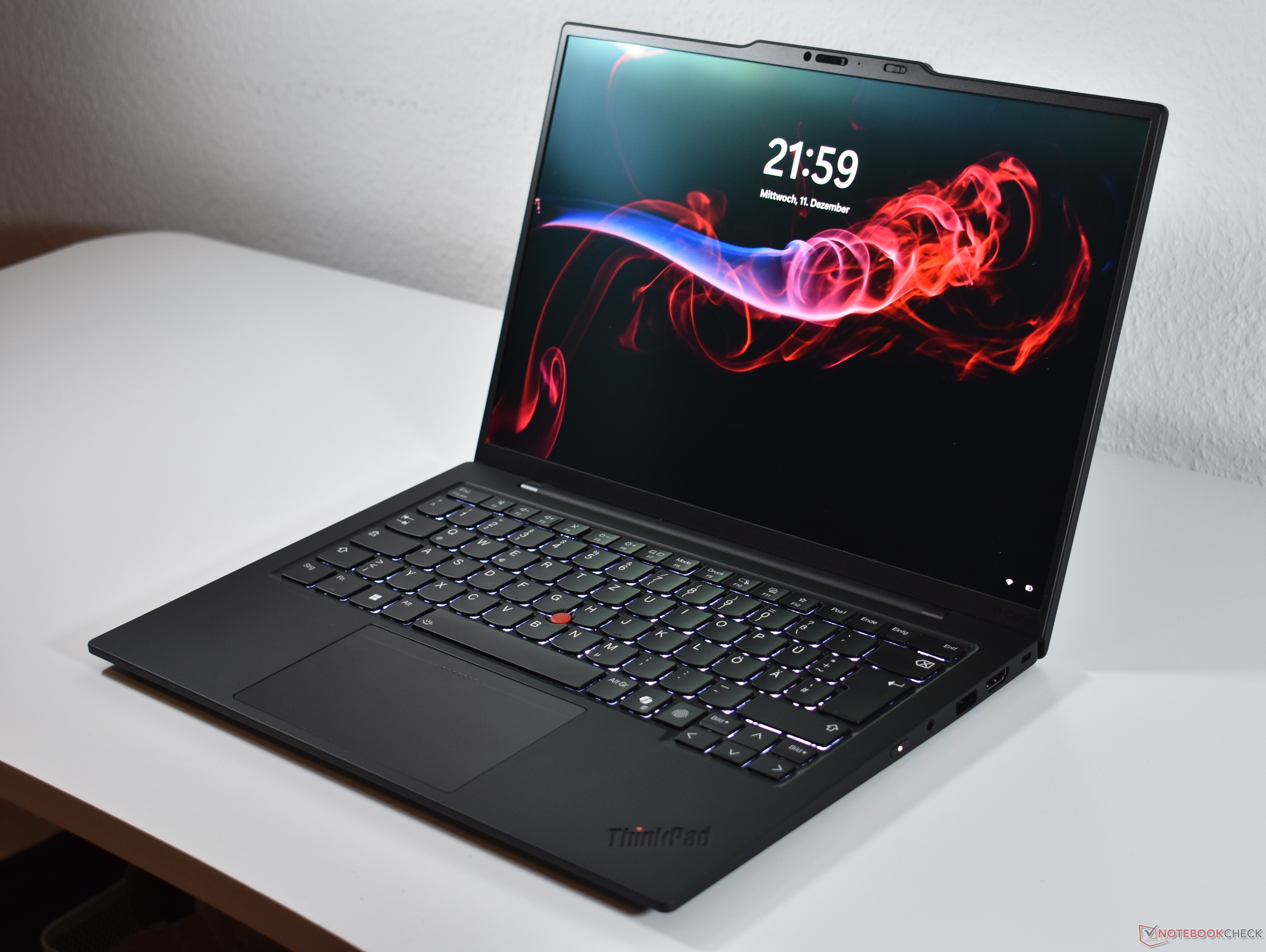 Lenovo ThinkPad X1 Carbon Gen 13 Aura Edition dizüstü bilgisayar