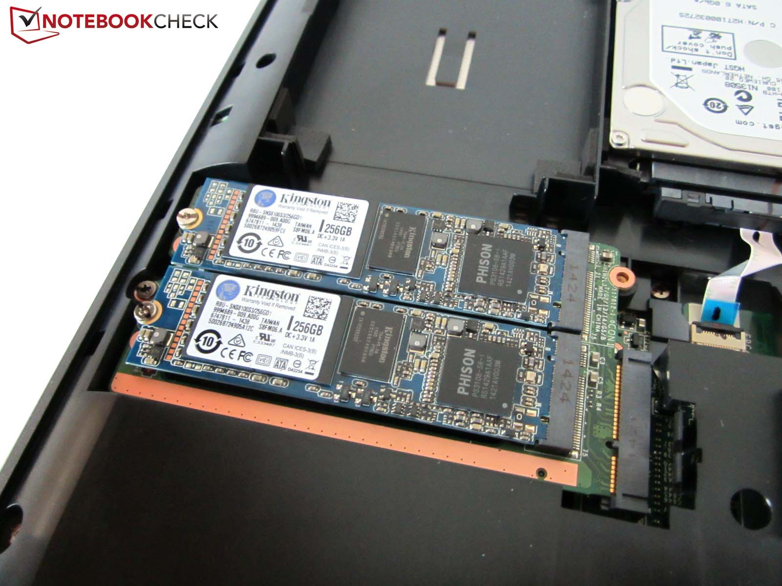 Установить второй ноутбук. SSD m2 для ноутбука Toshiba. Слот m.2 для SSD. SSD накопитель m2. Слот под m2 SSD.