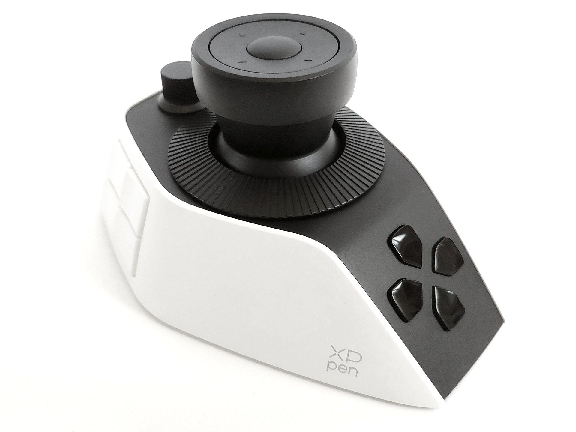 XPPen Pilot Pro joystick kontrolörü.
