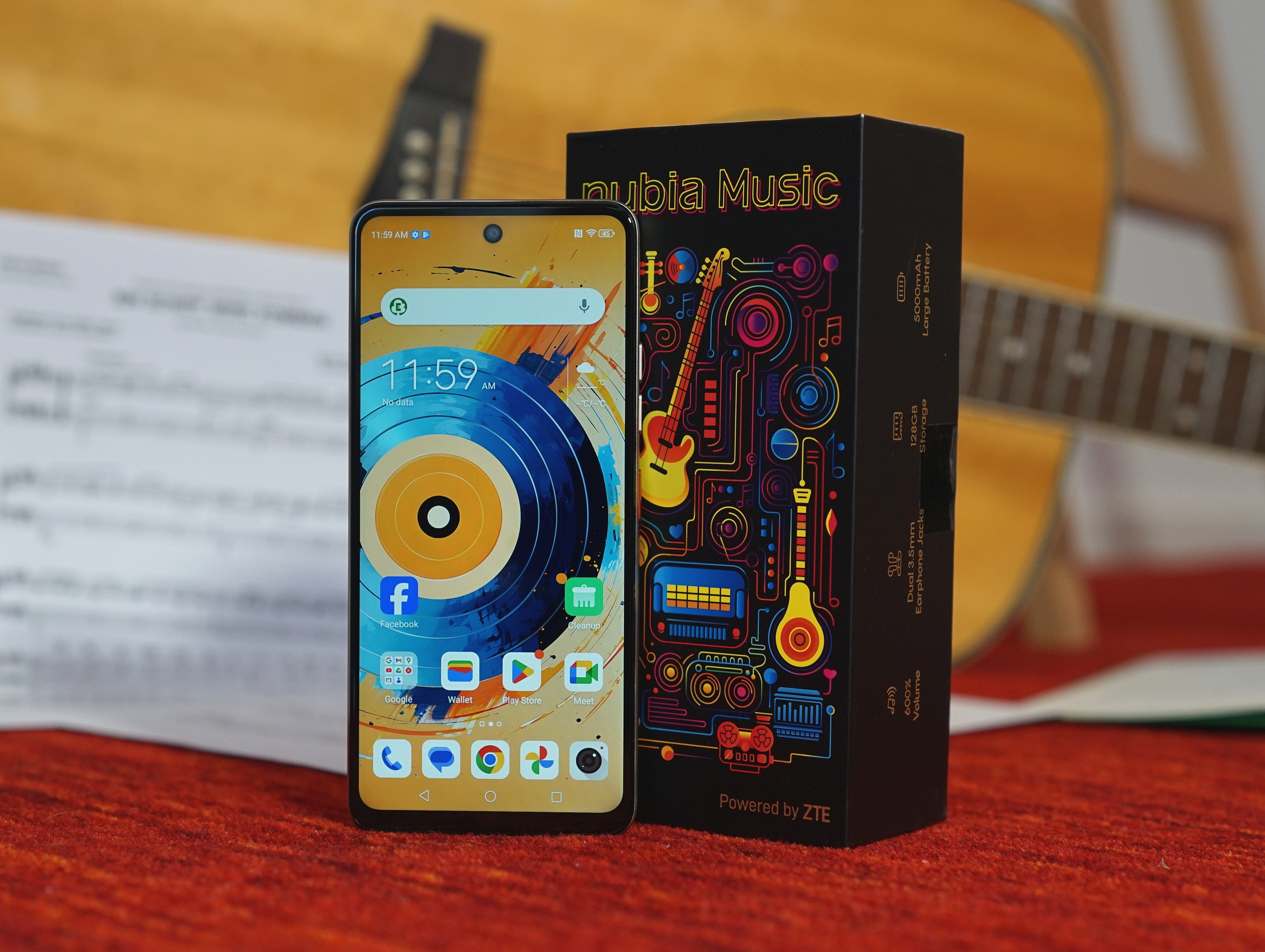 ZTE Nubia Music incelemesi - Pop art görünümlü ve çift kulaklık
