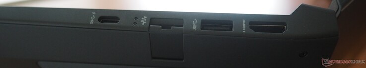 Sağ taraf: USB-C 3.0 (DP 1.4 + PD), RJ45 LAN, USB-A 3.0, HDMI 2.1