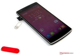 OnePlus One, OnePlus’ın ilk telefonuydu ve akıllı telefon dünyasında kalıcı bir etki bıraktı.