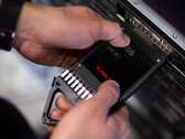 Bir SanDisk kurumsal SSD. Flash depolama fiyatları geçtiğimiz yıl içinde birkaç kez artış gösterdi.