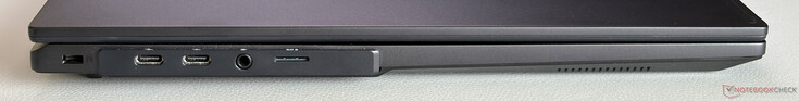 Sol: Kensington kilidi, 2 adet USB-C 4.0 (Thunderbolt 4 özellikli, 40 Gbps, DisplayPort 2.1, Power Delivery), 3,5 mm stereo jak, microSD kart okuyucu