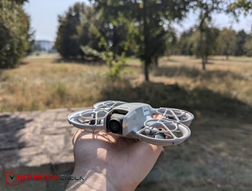 Bir el üzerinde kalkış ve iniş