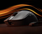 Gaming Mouse 2'nin Çin'deki fiyatı yaklaşık 31 dolar. Resimde: kablosuz fare, dongle'ı ile birlikte.