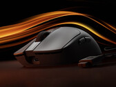 Gaming Mouse 2'nin Çin'deki fiyatı yaklaşık 31 dolar. Resimde: kablosuz fare, dongle'ı ile birlikte.