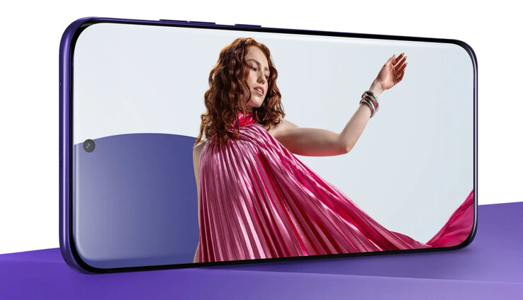 Edge 70 Fusion Plus dört kavisli bir ekrana sahiptir.