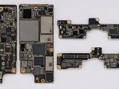 İddia edilen iPhone Ultra katlanabilir modelinin ana kartı; görüntü muhtemelen yapay zeka tarafından düzenlenmiştir