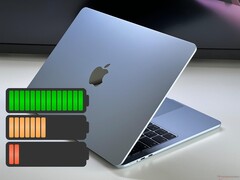 Apple MacBook Air 13 M5'te 53,8 Wh pil bulunuyor.