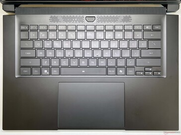 Gigabyte Aero X16: Klavye ve dokunmatik yüzey