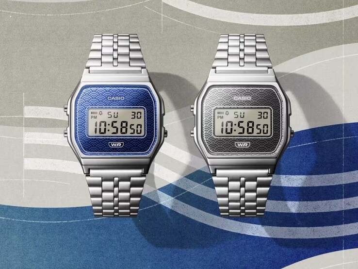 Casio A159WEVJ-2 (solda) ve A159WEVJ-7 (sağda) saatler
