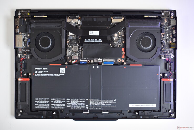 Lenovo ThinkPad X9-15p 1. Nesil Aura Sürümü