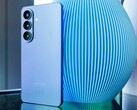 Apple iPhone 17 ve resimde görülen Galaxy S26, premium akıllı telefon trendinden yararlanan modeller arasında yer alıyor.