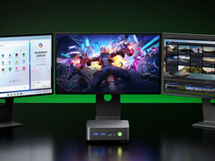 NucBox K17 mini PC, özel indirim koduyla 544,99 dolardan başlıyor. Resimde: üç ekrana bağlı mini PC.