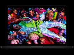 Liquid Retina XDR ekranlı MacBook Pro.