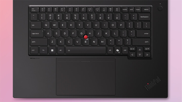 Lenovo, ThinkPad P1 Gen 9'u 85 x 135 mm boyutlarında bir dokunsal dokunmatik yüzeyle donatmıştır.