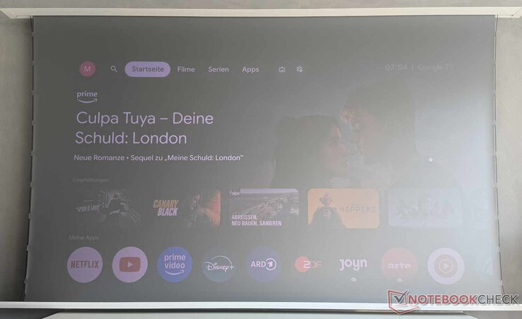 Gün ışığında Google TV arayüzü