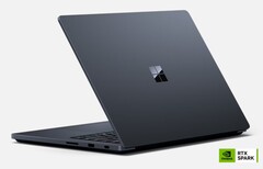 Surface Laptop Ultra. Microsoft, MacBook Pro kullanıcılarının bu dizüstü bilgisayara geçmesini istiyor.