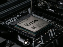 AMD Ryzen CPU'ların CPU satışlarına hakim olmaya devam ettiği ve Intel'in hala uzak bir ikinci olduğu bildiriliyor.