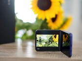 Razr 70 Ultra'daki pil, dar bir alana sığmak zorunda olsa da yine de yeterli bir pil ömrü sunuyor.