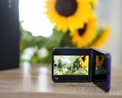 Razr 70 Ultra'daki pil, dar bir alana sığmak zorunda olsa da yine de yeterli bir pil ömrü sunuyor.