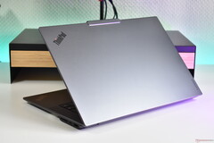 Lenovo ThinkPad X9-15p 1. Nesil Aura Sürümü
