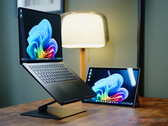 Yeni Microsoft Surface PC'lerin piyasaya sürülmesine sadece birkaç hafta kalmış olabilir, mevcut modeller resimde gösterilmiştir.
