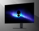 Alienware AW3226Q 32 inç 4K OLED monitörün önden görünümü, açılı çekim