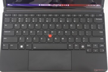 ThinkPad X1 Fold 13'ün klavyesinde daha önce bulunmayan TrackPoint de dahil edilmiştir