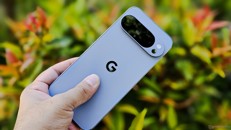 Pixel 10 Pro XL'in arka yüzü