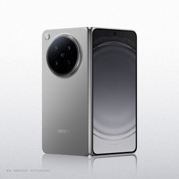 Oppo Find N6, Orijinal Titanyum renk seçeneğiyle.