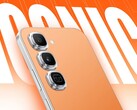 Hot 70 Pro, Aktif Matris Küp LED ekrana sahiptir.