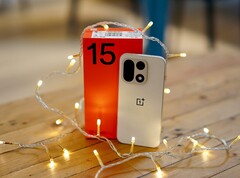 OnePlus 15’in küresel sürümü Ekim 2025’te duyuruldu.