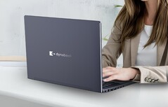 Resim, önceki nesil Dynabook Portege X30L dizüstü bilgisayarın resmi pazarlama görselidir.