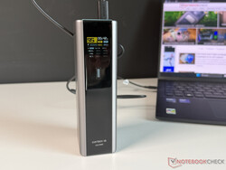 Cuktech 15 Ultra dizüstü bilgisayar şarj etme