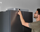Jackery FridgeGuard'da küçük bir LCD ekran bulunmaktadır